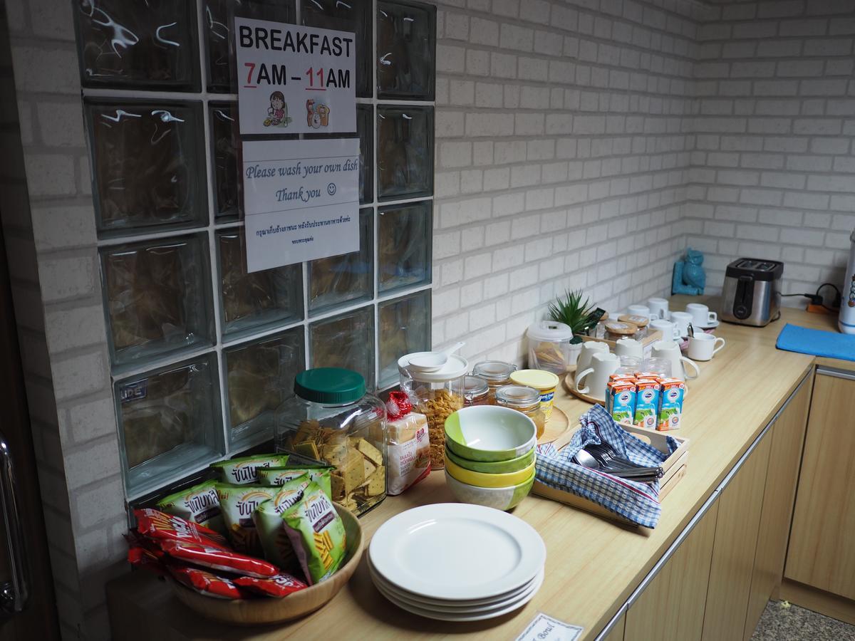 Hostel At Thonglor Бангкок Экстерьер фото
